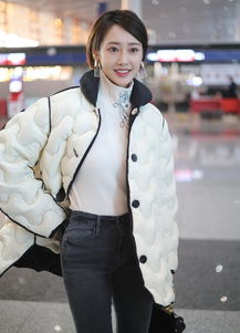 羽绒服耳环搭配衣服好看