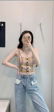 泫雅风的衣服怎么搭配