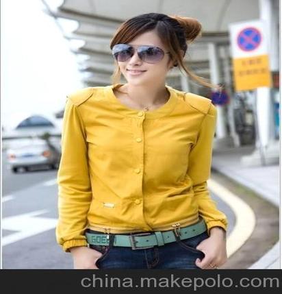 女子夹克怎么搭配衣服