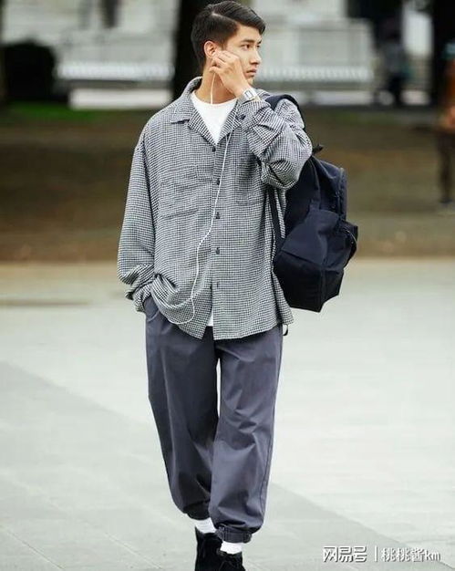什么衣服里面应该搭配衬衫