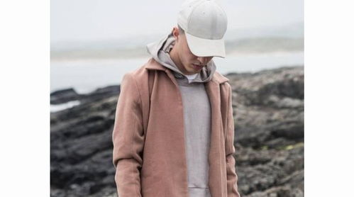 棕色衣服裤子颜色搭配口诀男