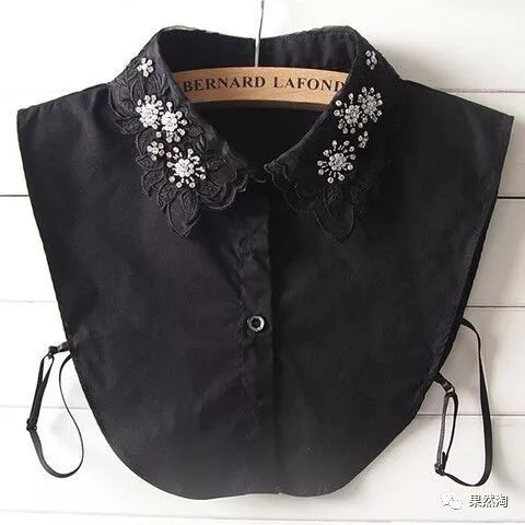 黑色假领子搭配衣服的配图