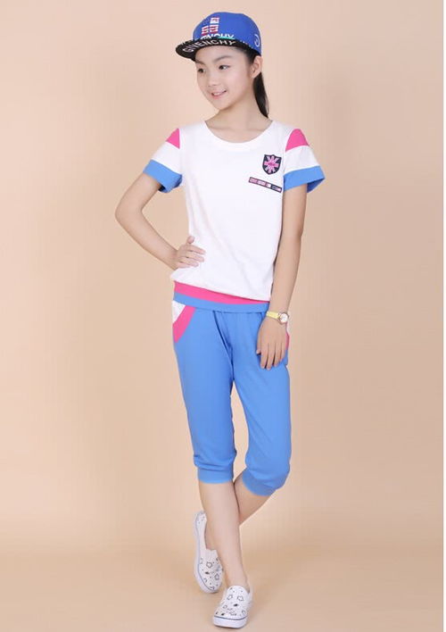 15岁女学生衣服搭配
