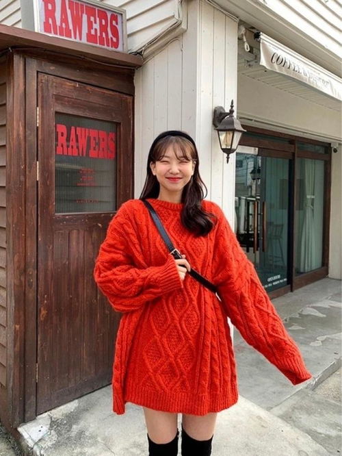西柚红搭配什么颜色的衣服