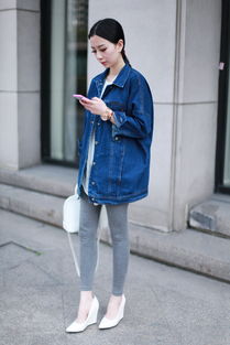紫色牛仔外套搭配什么衣服