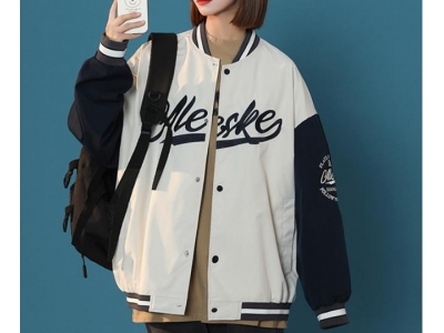 今年流行的衣服棒球服女(2023年新款棒球服)