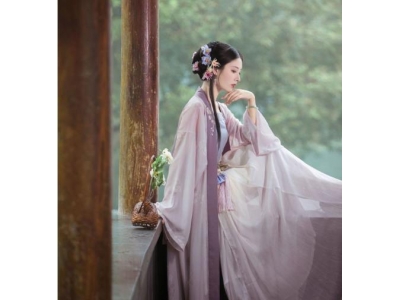 北宋流行哪些服饰元素(中国宋朝服饰特点)
