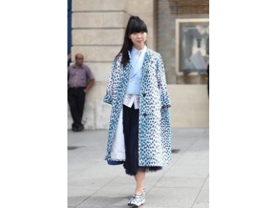 豹纹裤怎么搭配衣服