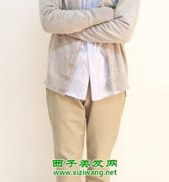 学生卡其色裤子搭配什么衣服男