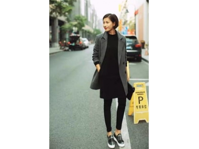灰色的毛外套怎么搭配衣服大全