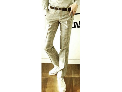 男孩格子裤怎么搭配衣服大全