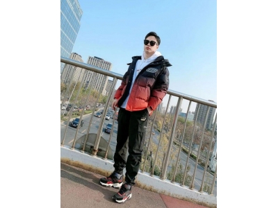 skechers怎么搭配衣服
