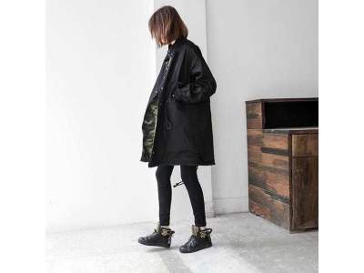 女长款绿色夹克搭配什么衣服