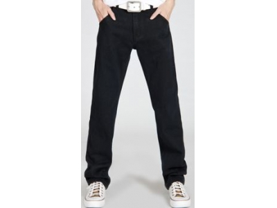 aj1黑白如何搭配衣服