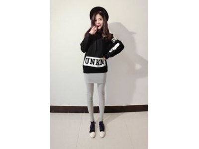 裤衩裙搭配什么衣服
