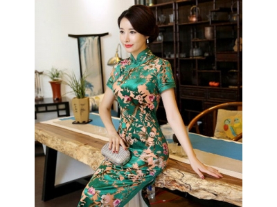 旅游结婚妈妈穿的衣服搭配大全(婚礼上新娘妈妈