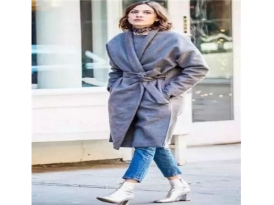 短靴搭配衣服(靴子怎么搭配衣服图片)