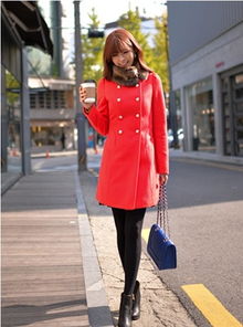红色短靴子搭配衣服(如何搭配红色短靴图)