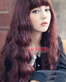 葡萄紫发色搭配衣服(头发染成葡萄紫淡淡的配个