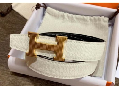 爱马仕皮带怎么搭配衣服(爱马仕皮带怎么穿)