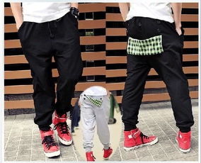 男的粉色鞋子搭配什么衣服裤子(粉色鞋配什么颜
