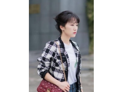 都挺好朱丽衣服搭配(衣服颜色搭配口诀表)