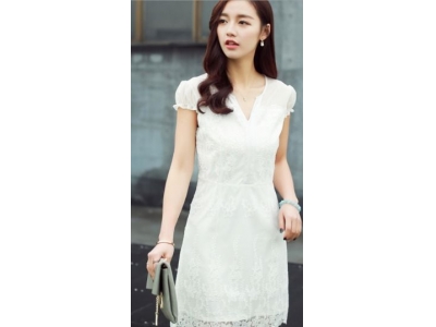 适合长脸学生的衣服搭配(长脸女生适合穿什么衣