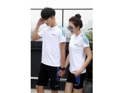 中运动装搭配衣服男