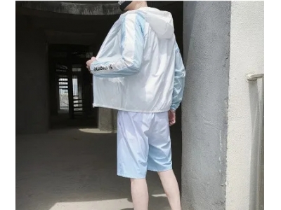 洋气时尚男士防晒衣品牌(男款防晒衣排行榜10强