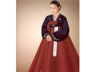 韩国传统服饰女装的魅力与演变