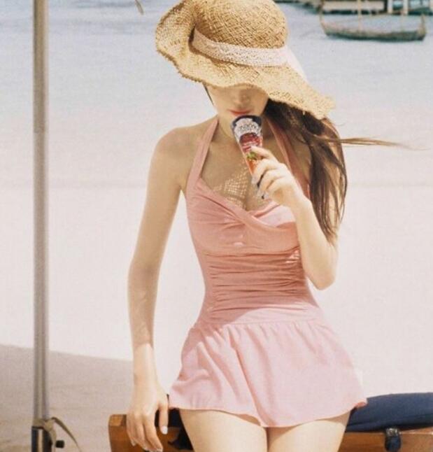 流行女泳衣(时尚泳衣女)