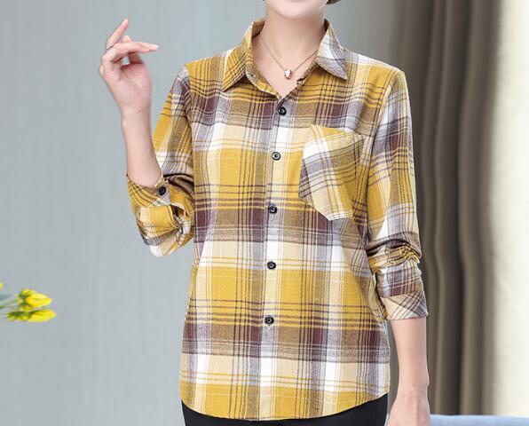 流行中年妇女春秋款(品牌女中年春秋服装)