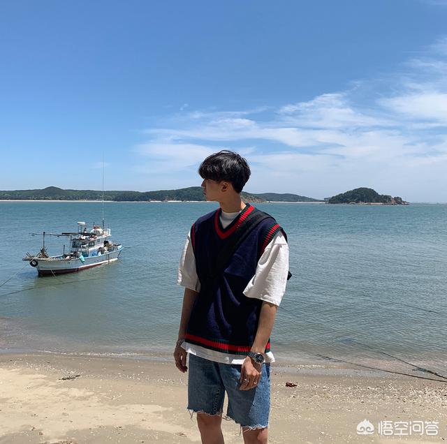 针织背心怎么搭配？
